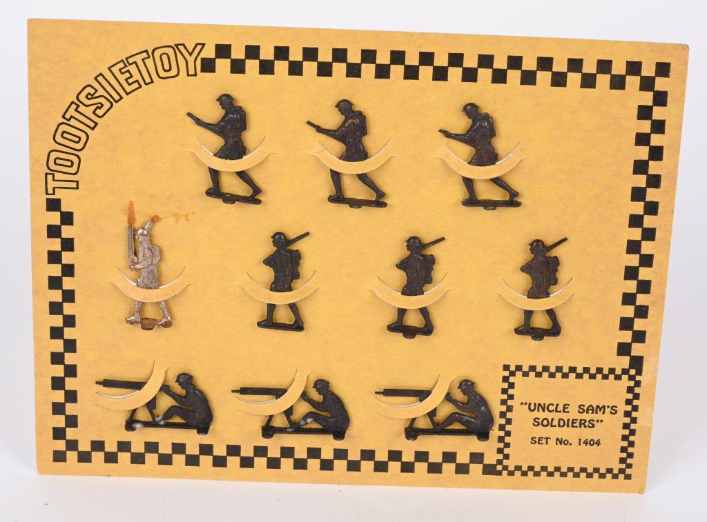 TOOTSIETOY #1404 UNCLE SAM'S SOLDIERS ON CARD: Tootsietoys #1404 Uncle Sam's Soldiers. Complete with on Card. 9 1/2" Excellent