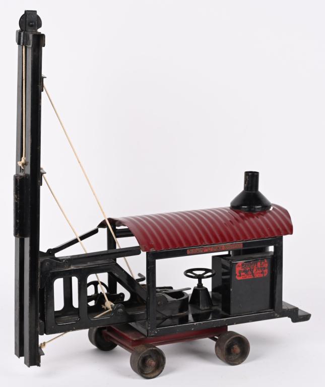 BUDDY L PRESSED STEEL PILE DRIVER: Buddy L pressed steel Pile Driver. All original with nice paint and decals. A hard Buddy L too find. 20" Excellent