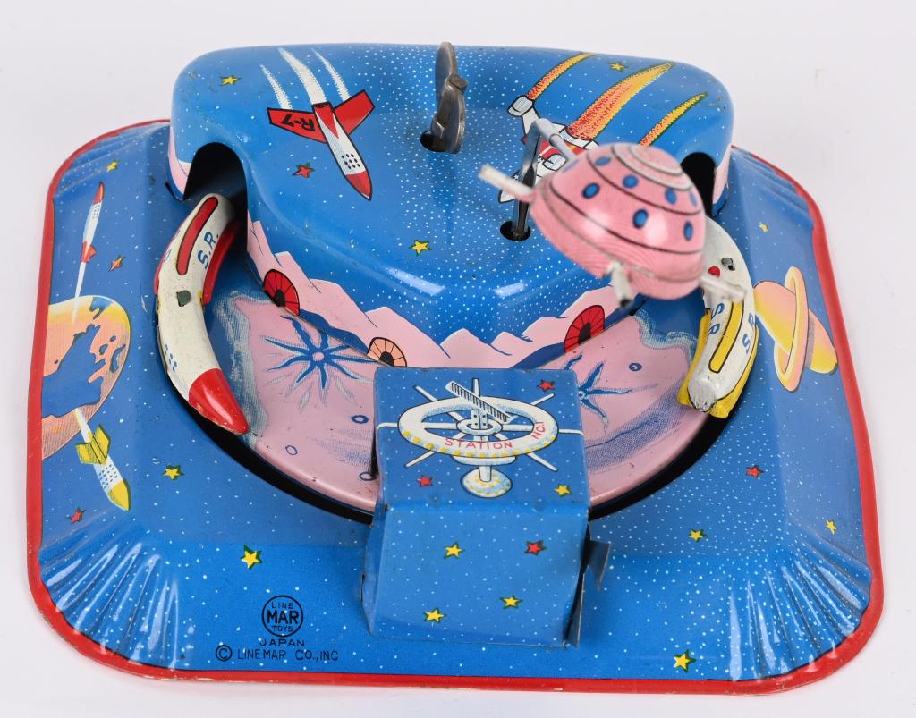 LINEMAR TIN WINDUP SPACE TRAIN EXPRESS: Linemar tin windup Space Train Express with Satellite. All original with great graphics. Windup works. 5 1/2" Excellent