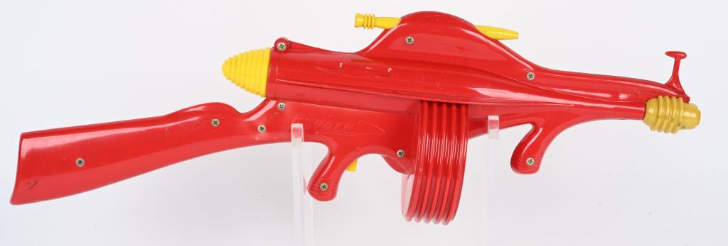 VINTAGE TOMMY-RAY SPACE RAY: B-W Tommy Ray Space Gun. All original and complete. 24" Excellent