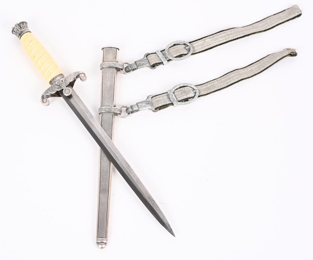 WWII NAZI GERMAN EARLY ARMY DAGGER BY TIGER WW2: The dagger features an approximately 26cm long drop forged steel construction and nickel/silver plated stiletto style blade with a flat central ridge and a full length, including the hilt, of roughly,