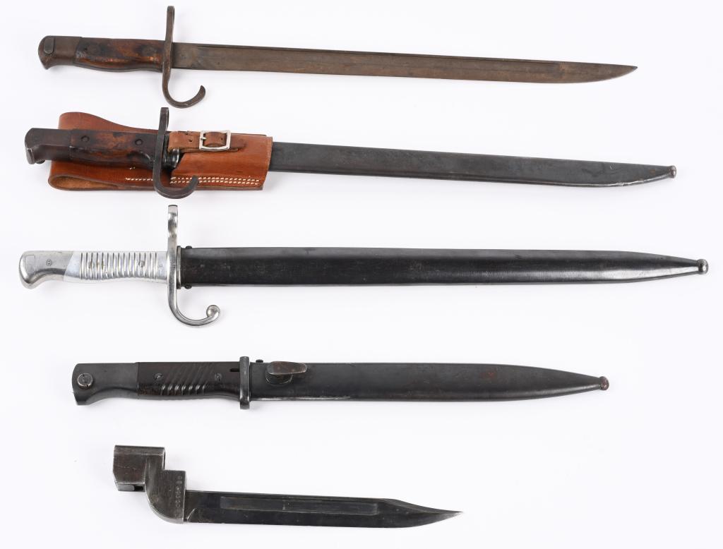 WWII BAYONET LOT JAPANESE BRITISH GERMAN ARGENTINO: Edged Weapon lot to include 1) British Enfield Bayonet No. 9 for Lee-Enfield Rifle No. 4 Mk I Rifle. Bayonet is in excellent condition but is missing the scabbard. 2) K98 Combat Bayone