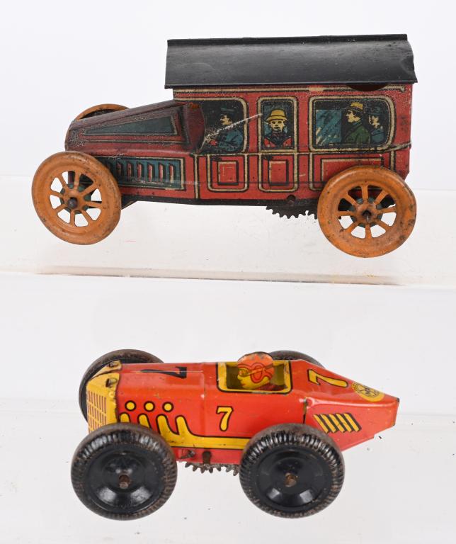 PAIR OF TIN WINDUP VEHICLES (1 of 3)