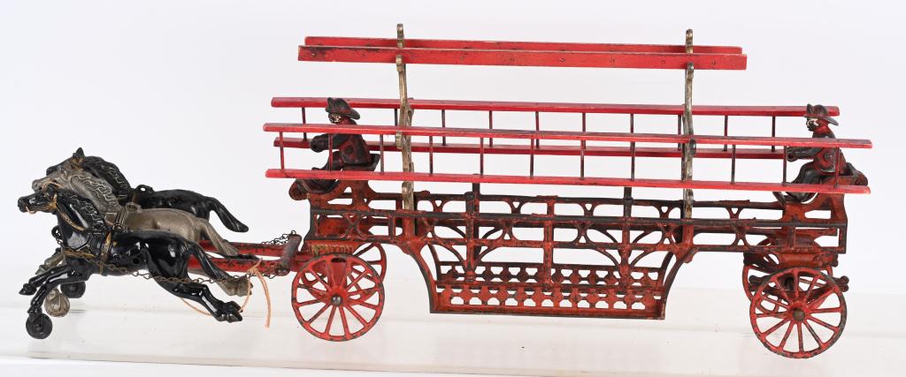 KENTON CAST IRON HORSE DRAWN FIRE LADDER WAGON (1 of 8)