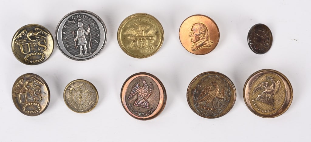 EARLY US AND STATE MILITARY BUTTONS WAR of 1812: Lot of 10 Early American Military buttons, all from the War of 1812 to the Mexican War. There are several State buttons from Massachusetts and New York as well as Federal buttons. Excellent†