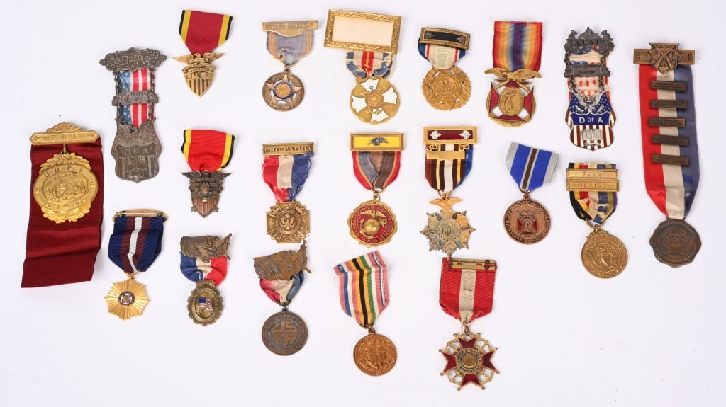 SPAN AM WW1 & WWII VETERAN ORGANIZATION MEDAL LOT: Lot of Civil War, Span Am `WW1 & WWII Veteran Association medals to include The United State War Veterans Medal by BB&B in Bronze, Disabled American Veterans Past Commander Medal, American Defence Pre
