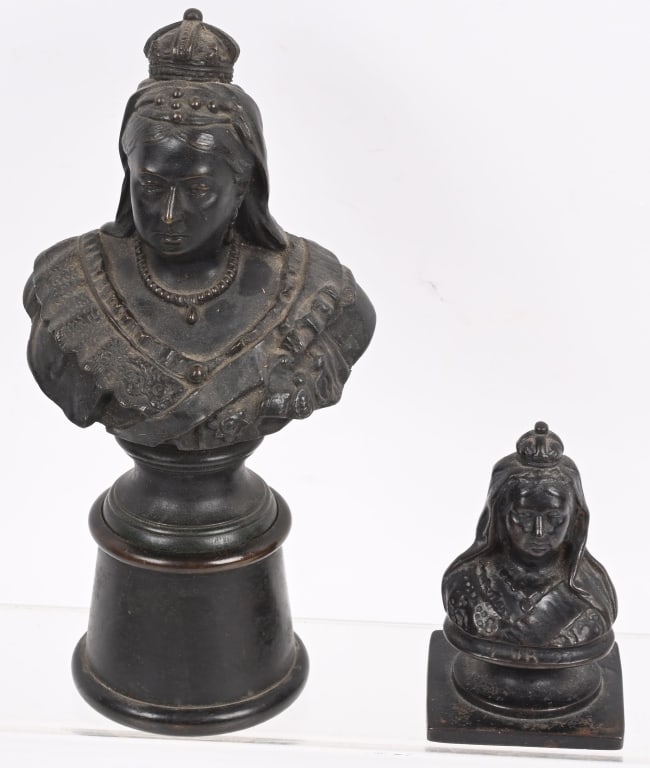 PAIR OF BRONZE QUEEN VICTORIA BUSTS (1 of 3)