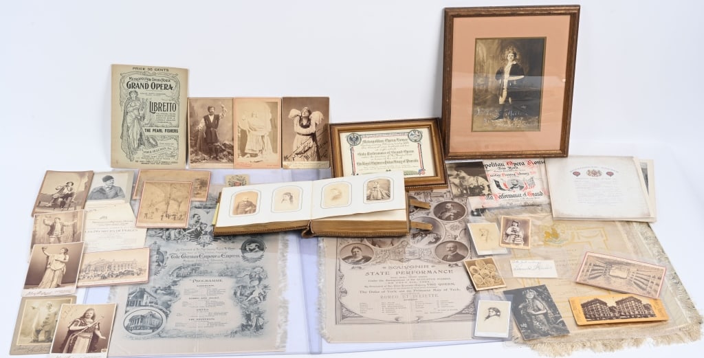 HUGE LOT OF VINTAGE OPERA PHOTOS and EPHEMERA (1 of 20)