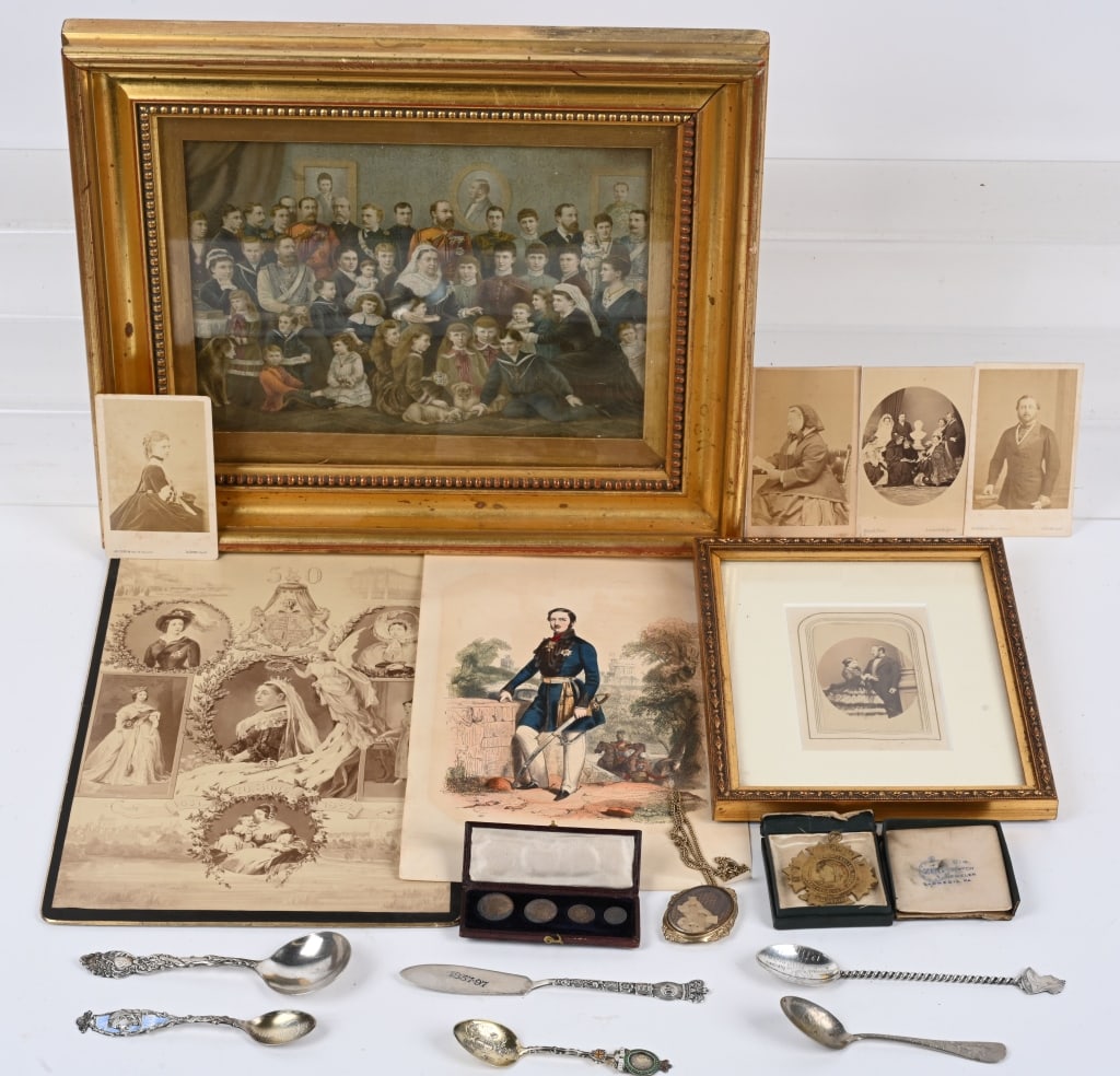 LOT OF QUEEN VICTORIA, PRINCE ALBERT and MORE (1 of 8)