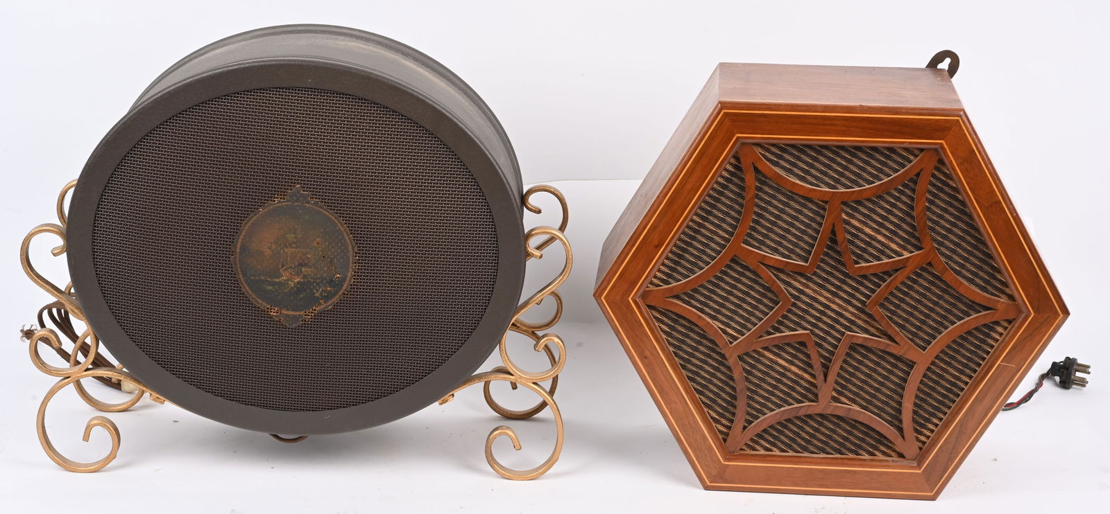 2- ANTIQUE RADIO SPEAKERS (1 of 5)