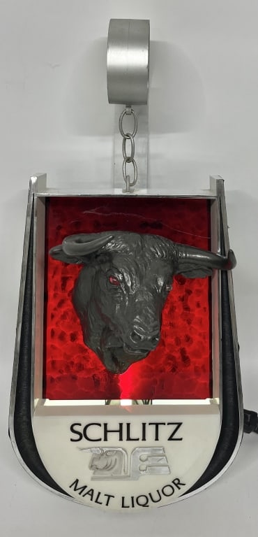 SCHLITZ MALT LIQUOR BULL LIGHTUP SIGN (1 of 2)