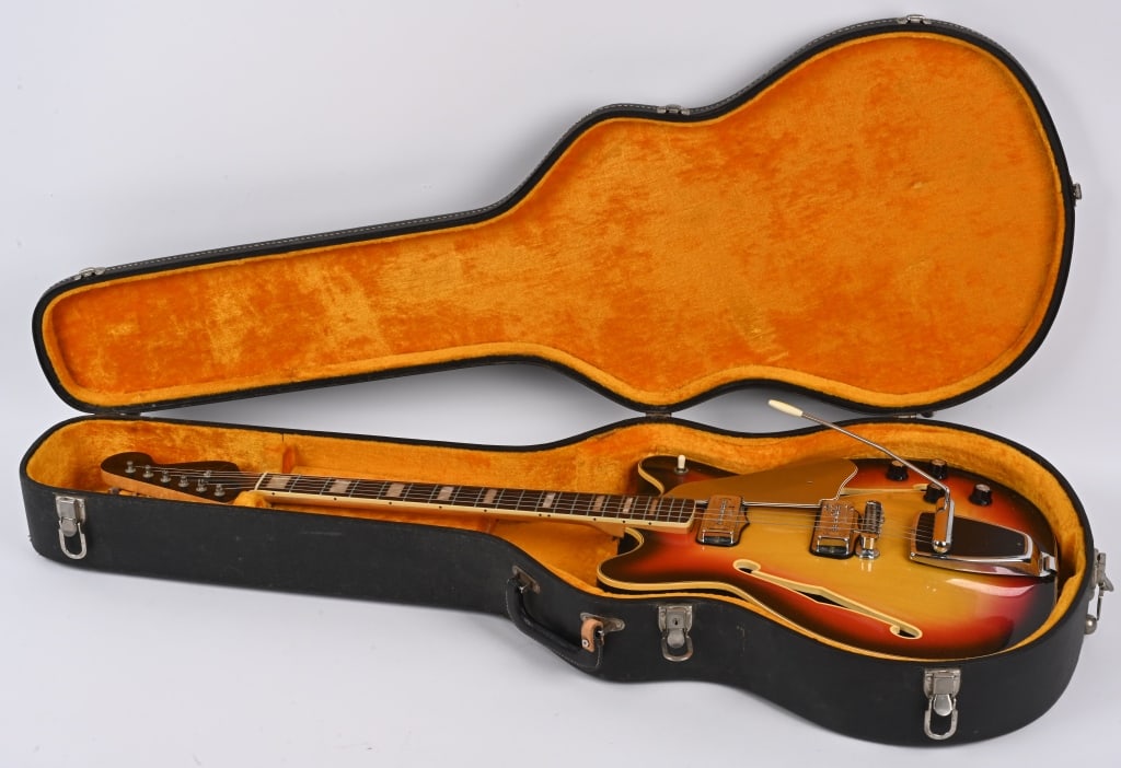 1966 FENDER CORONADO II ELECTRIC GUITAR (1 of 7)