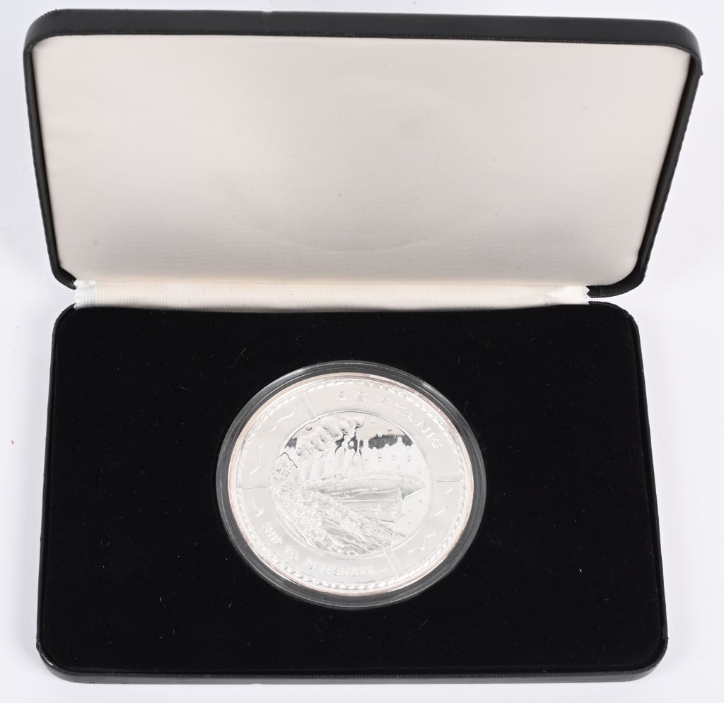 14.6 OZ SILVER ROUND SS TITANIC COMMEMORATIVE (1 of 3)