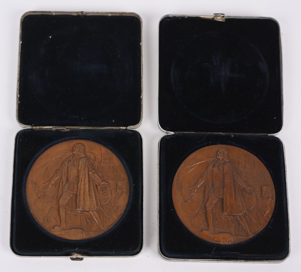 1893 Columbian Exposition 2 AWARD MEDALS Orig Case (1 of 3)