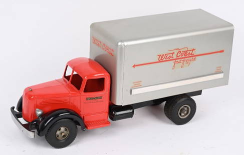 SMITH MILLER WEST COAST FAST FREIGHGT TRUCK: Professionally restored Smith Miller West Coast Fast Freight Truck. Great restoration that almost looks original. 20" Excellent