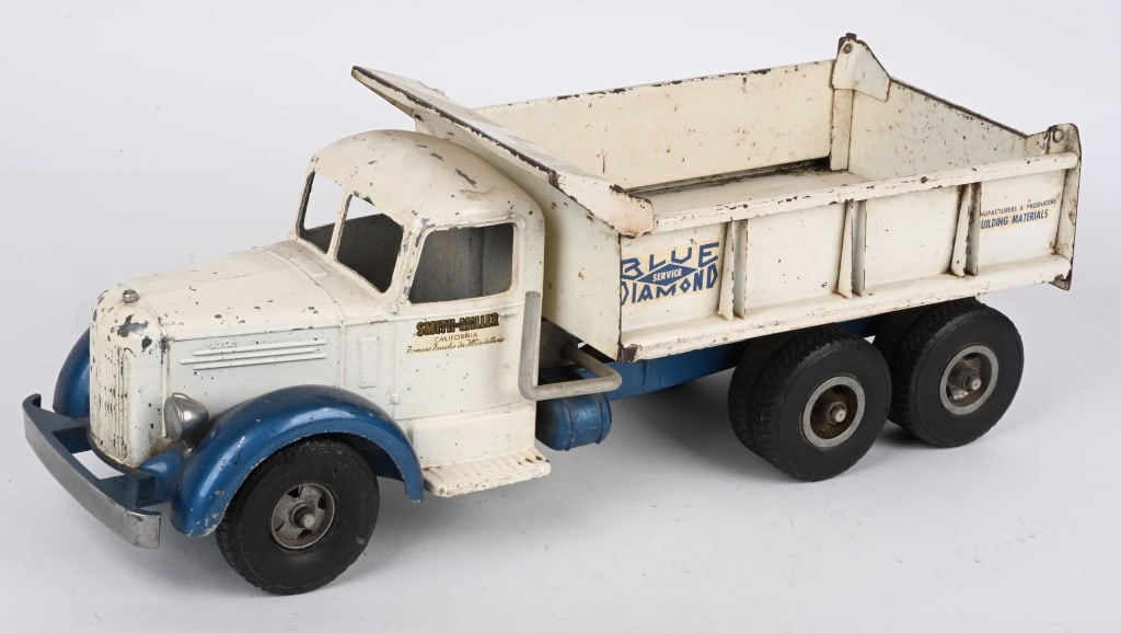 SMITH MILLER MACK BLUE DIAMOND DUMP TRUCK: Smith Miller Mack Blue Diamond Dump Truck. All original and complete. Has decent paint. 19" Very Good
