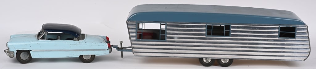 SMITH MILLER LINCOLN & TRAVEL TRAILER (1 of 7)