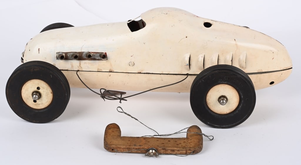 HILLER COMET TETHER GAS POWERED RACER (1 of 8)