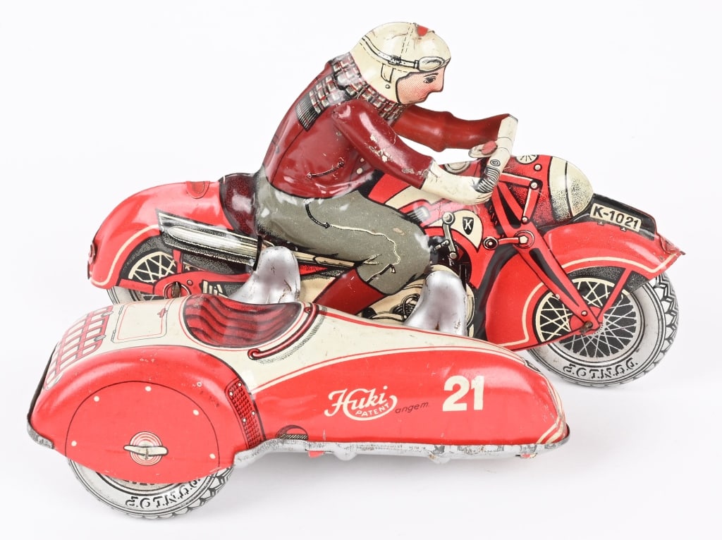 HUKI TIN WINDUP MOTORCYCLE w/ SIDECAR (1 of 5)