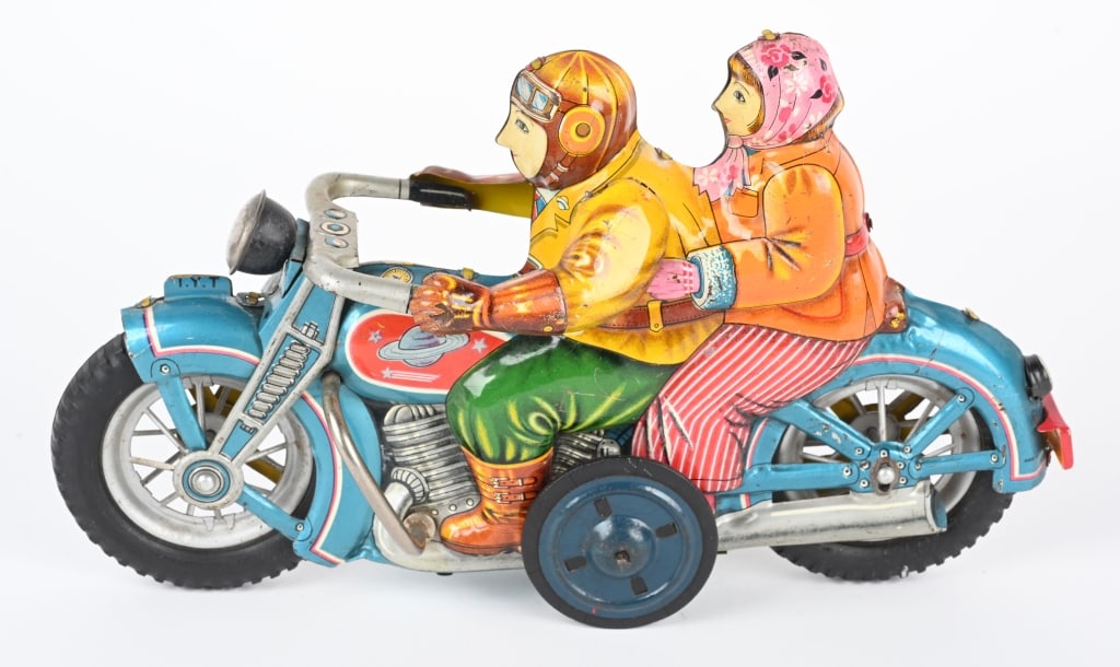 I.Y. JAPAN TIN FRICTION ROMANCE MOTORCYCLE (1 of 7)