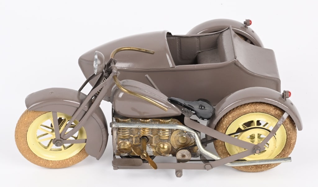 PRE-WAR JAPAN WINDUP MOTORCYCLE WITH SIDECAR (1 of 6)