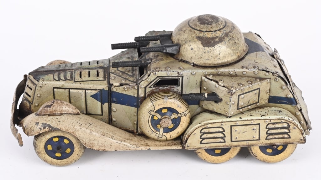 PRE-WAR JAPAN TIN WINDUP ARMORED CAR (1 of 7)