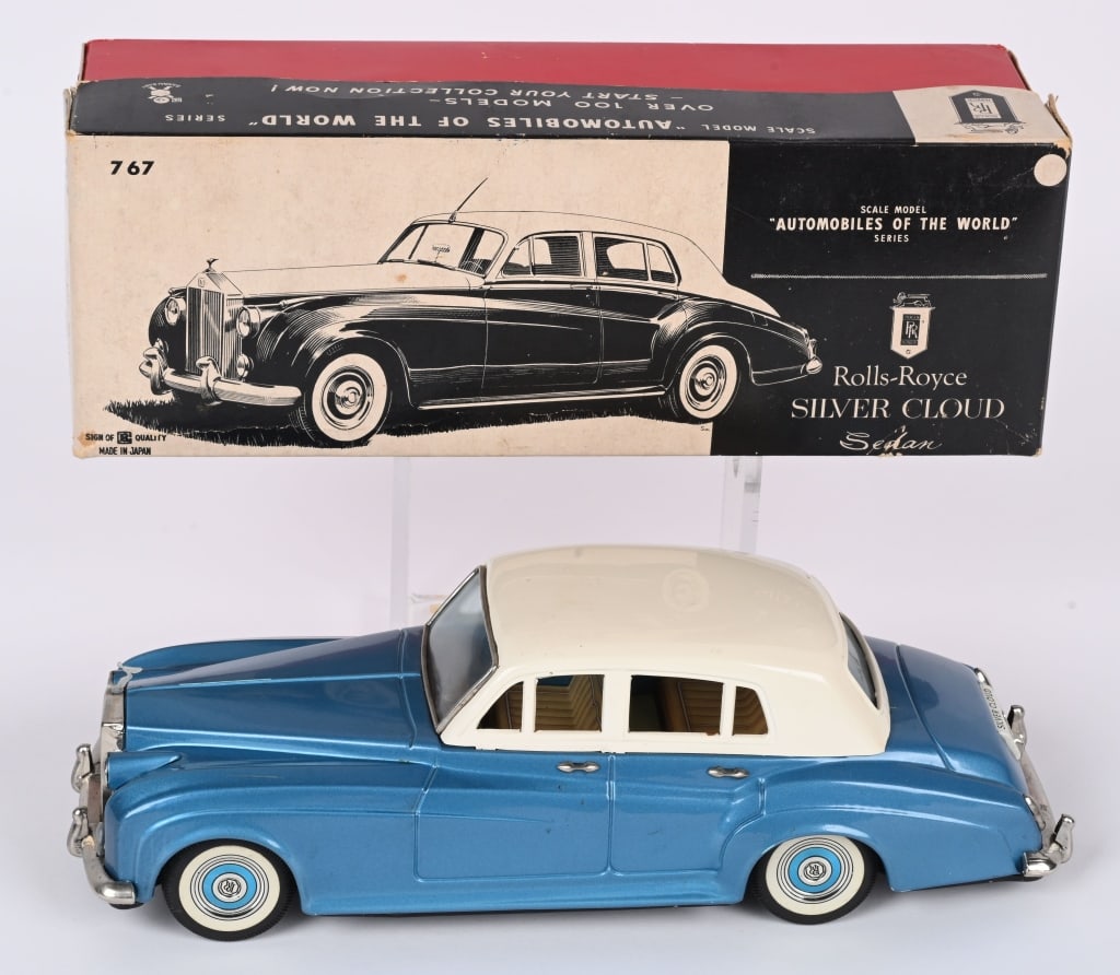 12" BANDAI TIN FRICTION ROLLS ROYCE w/ BOX (1 of 9)