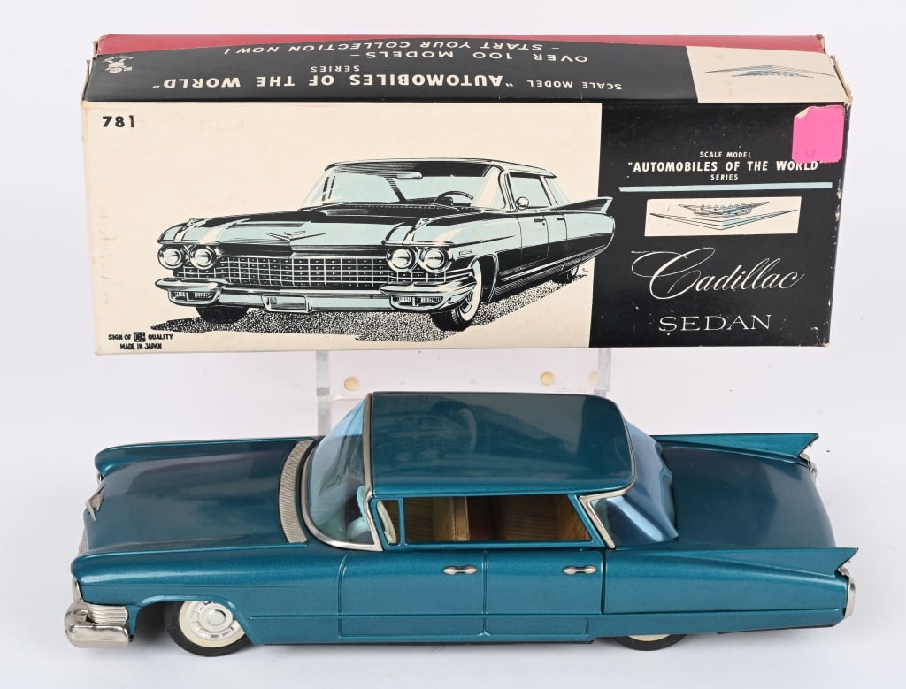 BANDAI TIN FRICTION 1960 CADILLAC SEDAN w/ BOX (1 of 9)