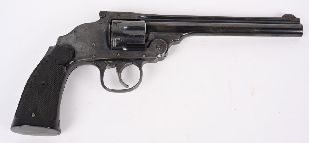 SCARCE 6" H&R HAMMERLESS TOP BREAK 32 REVOLVER: SERIAL 113419. BARREL 6". CALIBER .32S&W. Top break, blue finish, gutta percha grips, 6-shot, double action. Condition. Grips missing top screw & couple chips. Retains 95% bright blue. Action is fine 