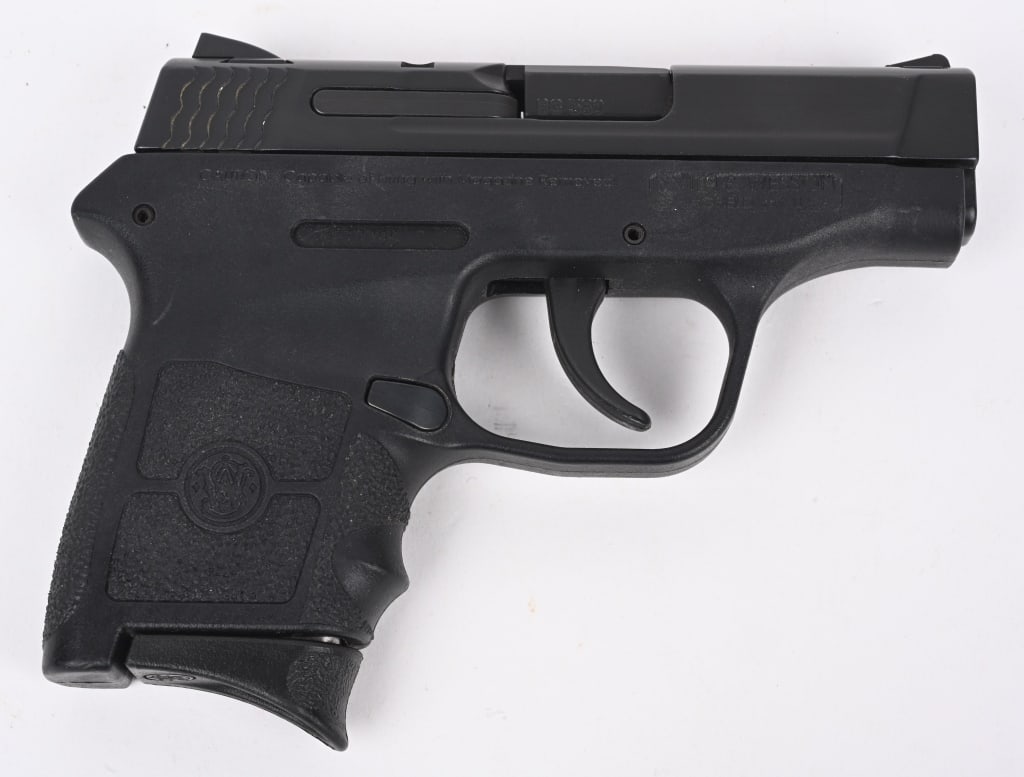 SMITH & WESSON M&P BODY GUARD 380 SEMI AUTO PISTOL: SERIAL KFT7795. BARREL 2.5". CALIBER .380 MAGAZINE6-RDS. Polymer frame, matte finish, double action, combat sights. Condition. Near new with light handling. MODERN DB