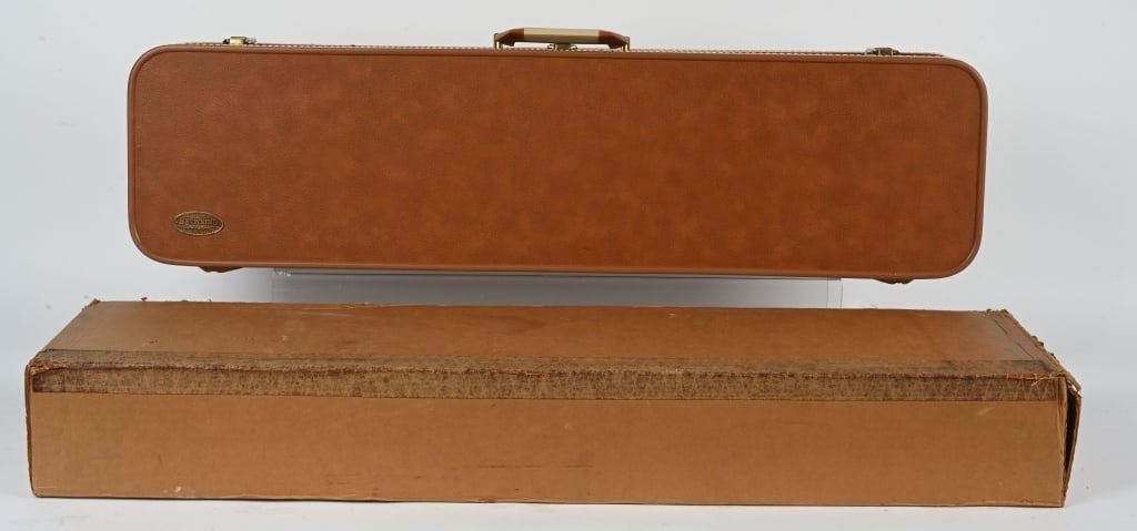 BOXED BROWNING SUPERPOSED HARD CARRY CASE.: Made for a 32" SUPERPOSED. Browning brass tag on cover. Original Browning Superposed booklet. Looks like a gun was in it once but near mint in original cardboard shipping box. DB