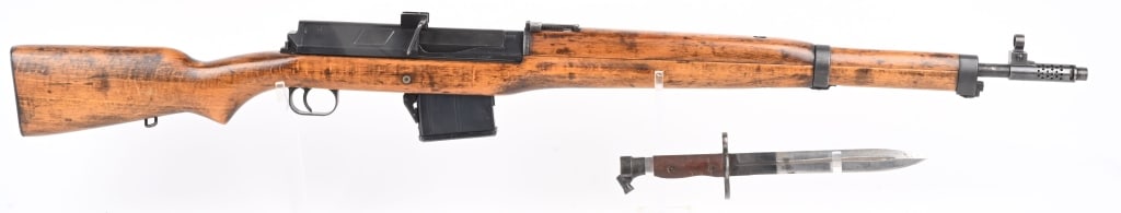 EGYPTIAN HAKIM SEMI AUTOMATIC BATTLE RIFLE 8MM: SERIAL NUMBER: 47118. BARREL: 26". CALIBER: 8MM MAUSER. MANUFACTURED: 1950S. Made in Egypt, being based on Swedish Ljungman design. Import marked barrel. Standard Hakim sights. Military blued finish a