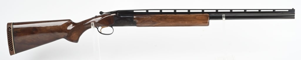 BROWNING 410 CITORI O/U SKEET SHOTGUN: SERIAL NUMBER 20081PZ1F3 BARREL 26" CALIBER 410 GAUGE MANUFACTURED 1981. Manufactured in Japan for Browning with blue finish, raised vent rib with dual sight beads and automatic ejectors .Single selec