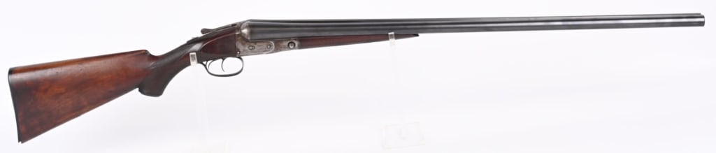 PARKER BROS. V GRADE SXS SHOTGUN: SERIAL 110041. BARREL 30" GAUGE 12. CHAMBER 2 3/4". CHOKES FULL FULL. LOP 14". MADE IN 1902. Features capped pistol grip checkered walnut stock with dog head butt plate, splinter forearm, box lock blu