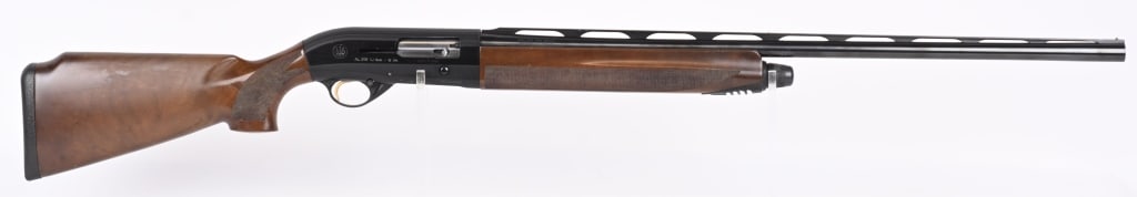 BERETTA MODEL AL391 URIKA SEMI AUTO SHOTGUN: SERIAL AA123386. BARREL 30". GAUGE 12. CHAMBER 3". CHOKE -TUBE. LOP 14.5" Checkered pistol grip walnut stock, blue finish, high vent rib, black recoil pad. Condition. Has a few dings to stock and meta