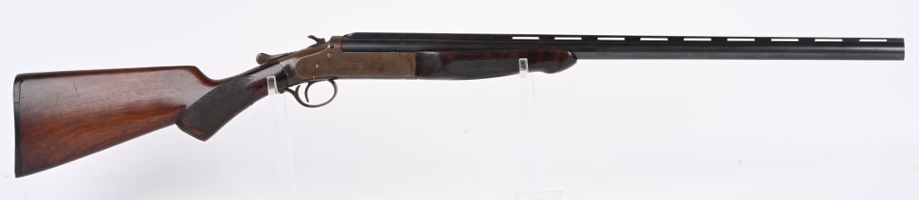 IVER JOHNSON 12 GA SPECIAL TRAP 12 GA, SINGLE SHOT: SERIAL NUMBER 15846 BARREL 26" CALIBER 12 GAUGE MANUFACTURED 1927-1941. Single barrel deluxe trap shotgun with ventilated rib and varnished checkered pistol grip stock with matching forearm and Iver J