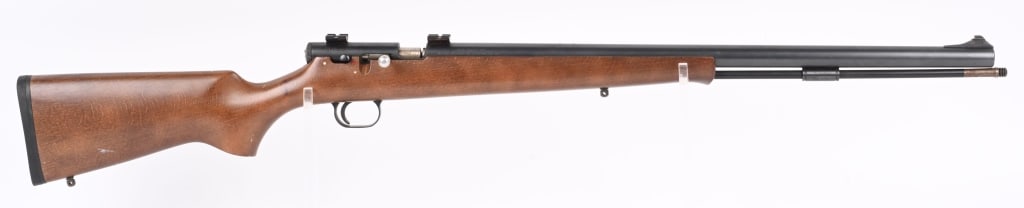 LYMAN INLINE BLACKPOWDER MUZZLELOADING RIFLE: SERIAL NUMBER 442692 BARREL 22" CALIBER .50 CALIBER RIFLED BLACK POWDER MANUFACTURED CIRCA 1990'S. Black Powder inline muzzle loading rifle with blue steel barrel made for Sabotted 50 caliber projecti