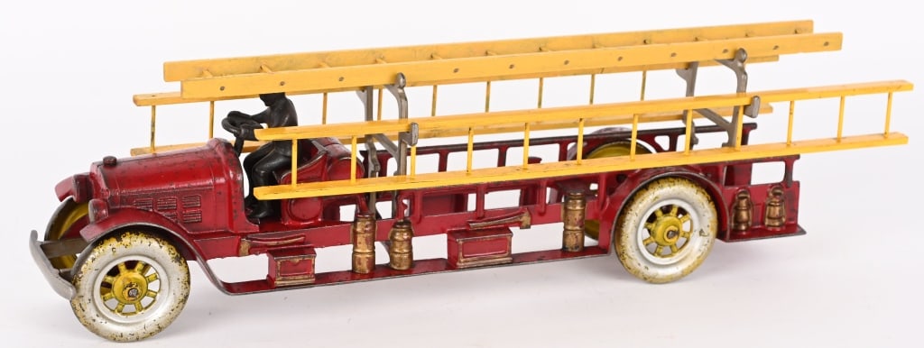 KENTON CAST IRON LARGE FIRE LADDER TRUCK (1 of 5)
