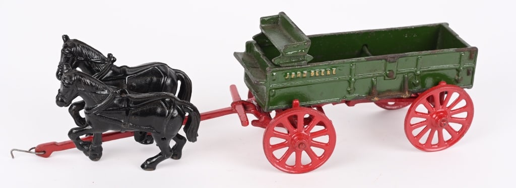 VINDEX CAST IRON JOPHN DEERE WAGON & HORSES (1 of 6)