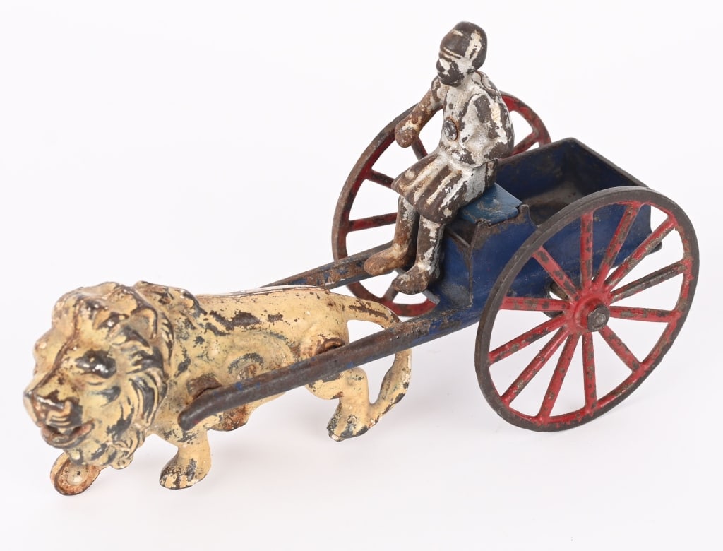 CAST IRON LION PULLING CART w/ DRIVER (1 of 4)