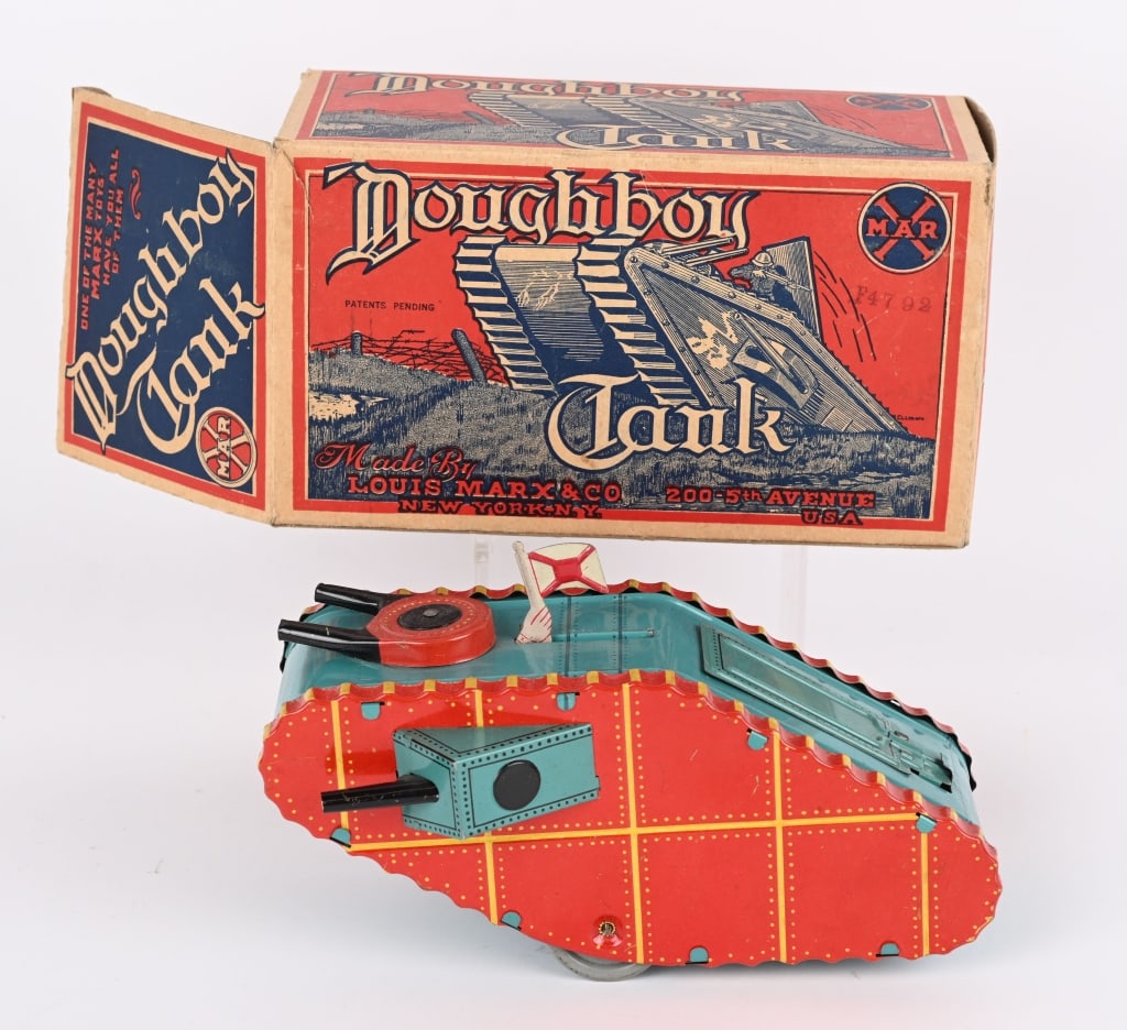 MARX TIN WINDUP DOUGHBOY TANK w/ BOX (1 of 9)
