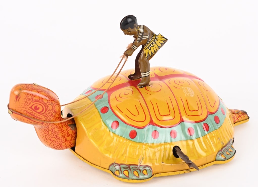 CHEIN TIN WINDUP NATIVE ON TURTLE (1 of 4)