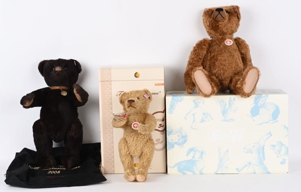 3- LIMITED EDITION STEIFF TEDDY BEARS (1 of 4)