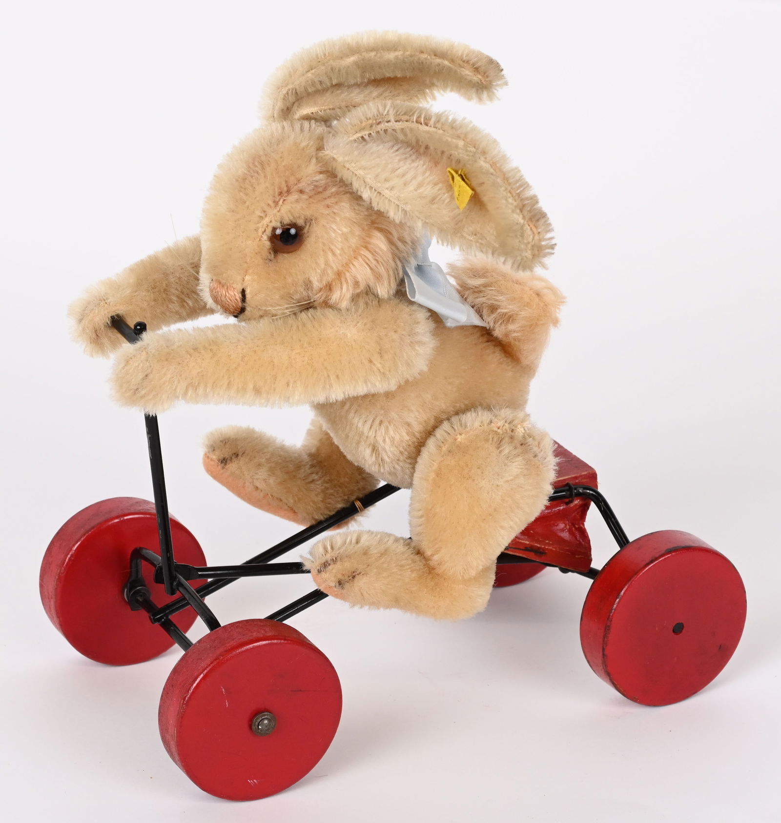 VINTAGE STEIFF RABBIT ON SCOOTER (1 of 4)