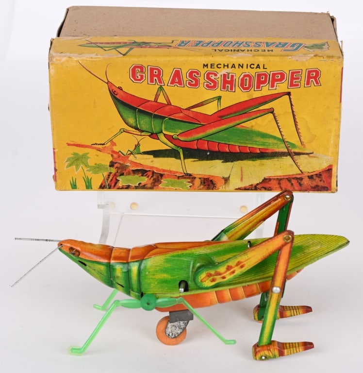 JAPAN TIN WINDUP GRASSHOPPER w/ BOX (1 of 6)