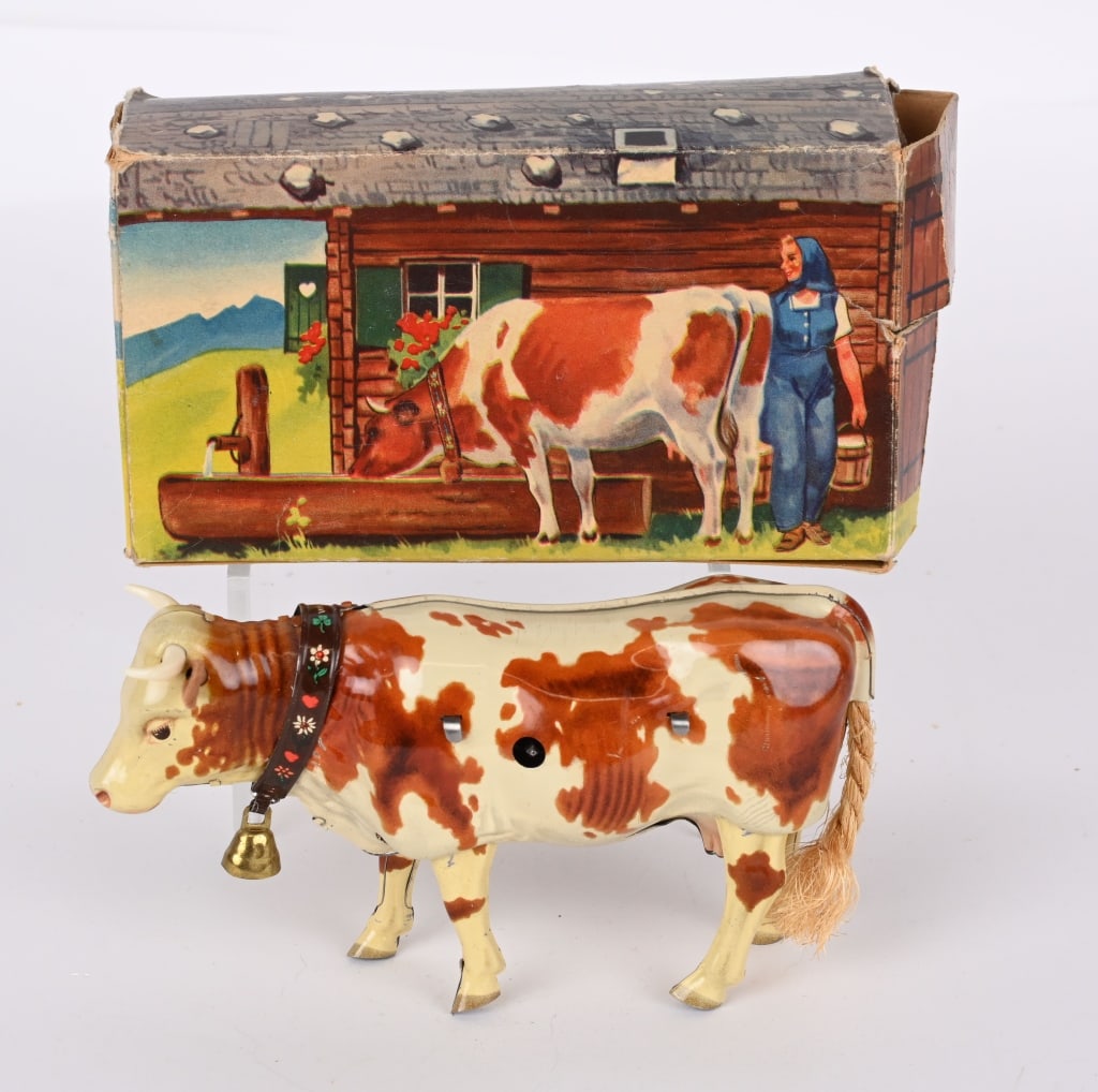 GERMAN TIN WINDUP COW w/ BOX (1 of 6)