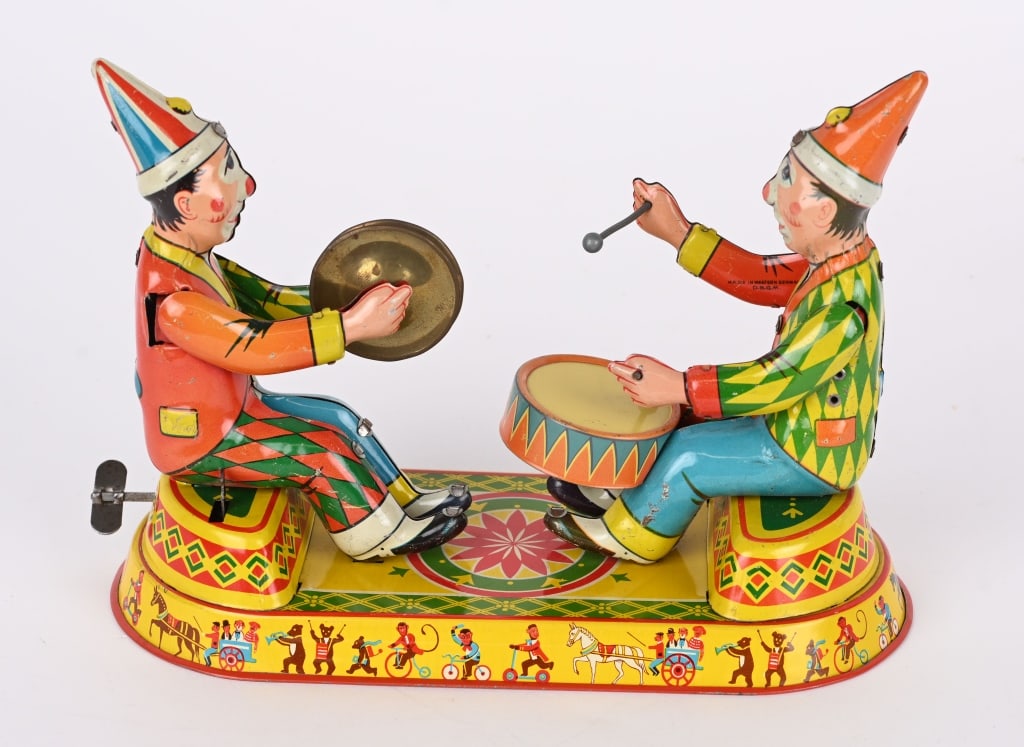 GERMAN TIN WINDUP CLOWN MUSCIANS (1 of 4)