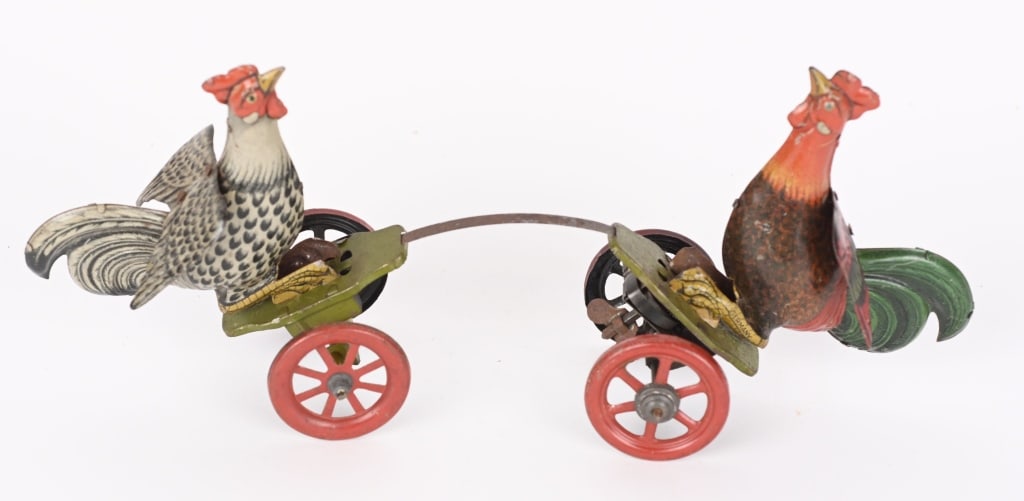 GERMAN TIN WINDUP FIGHTING CHICKENS (1 of 4)