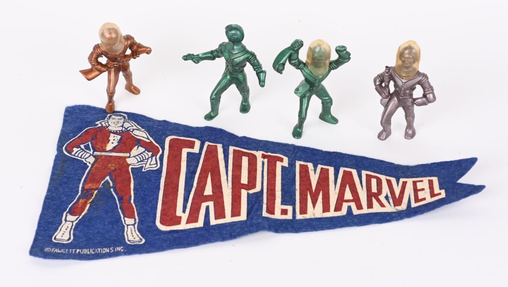 CAPTAIN MARVEL PENNANT & ARCHER SPACEMEN (1 of 2)