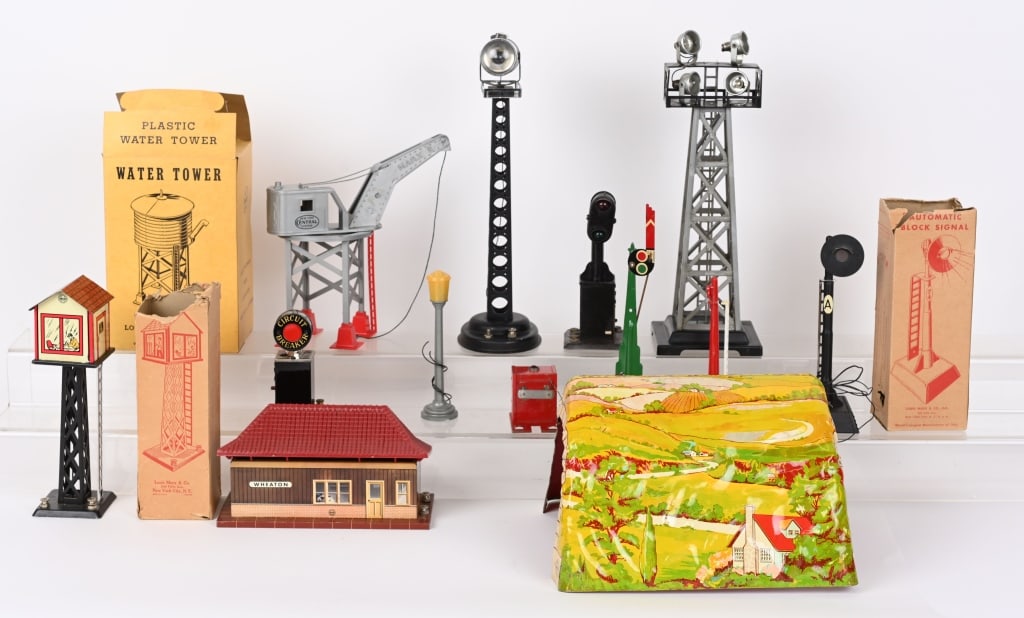 MARX TRAIN ACCESSORIES LOT, SOME w/ BOXES (1 of 3)